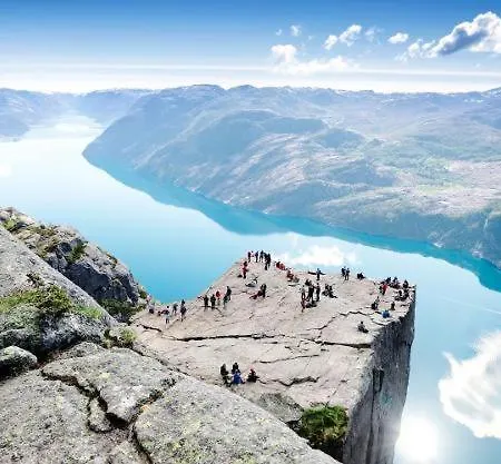 Center Getaway - 6 By Berti * 斯塔万格