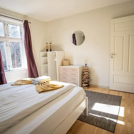 Center Getaway - 6 By Berti