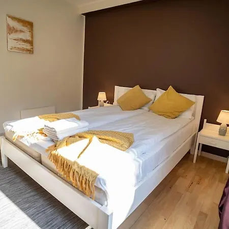 Center Getaway - 6 By Berti Appartement Stavanger