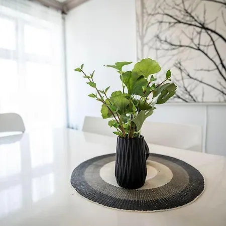 Center Getaway - 6 By Berti *