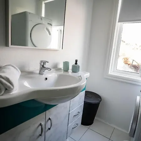 Center Getaway - 6 By Berti Appartement Stavanger