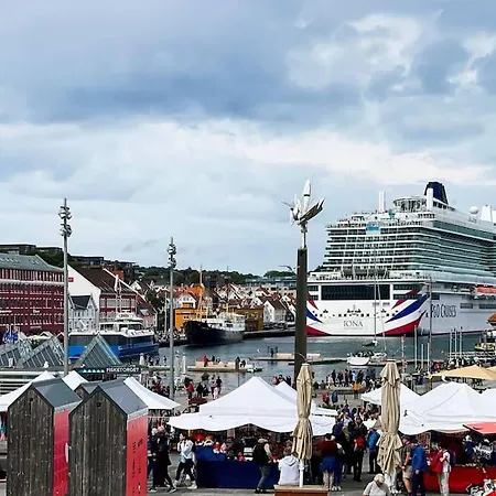 Center Getaway - 6 By Berti