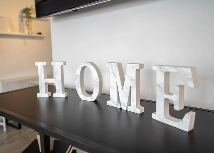 Center Getaway - 6 By Berti *