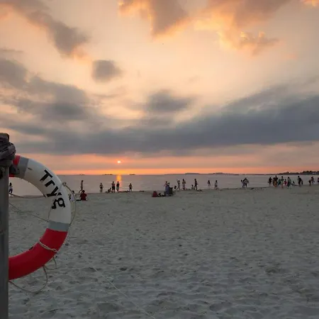 Center Getaway - 6 By Berti *