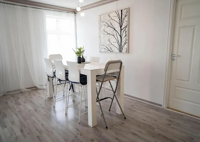 Apartman Center Getaway - 6 By Berti *