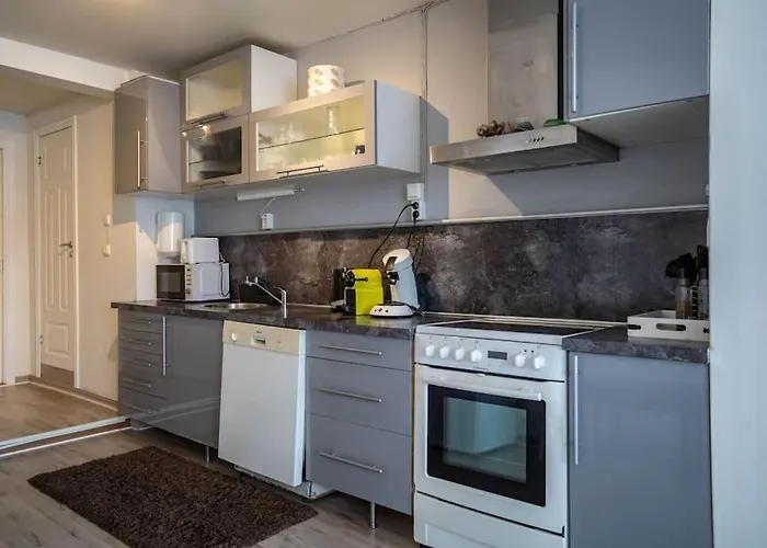 Apartman Center Getaway - 6 By Berti