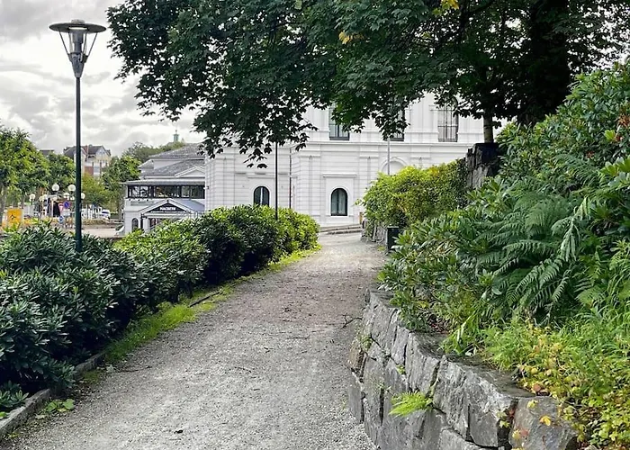 Apartman Center Getaway - 6 By Berti *